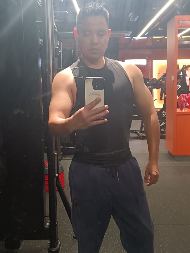 健身教练大叔SPA